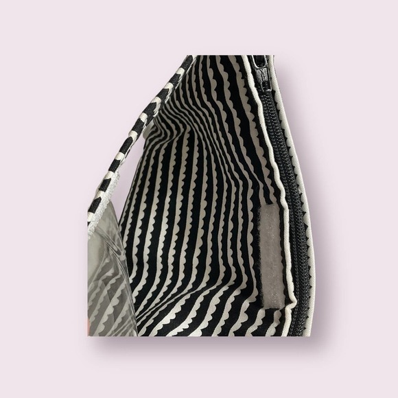 Smartphone Wristlet by Even Keel & Co. - Picture 6 of 7